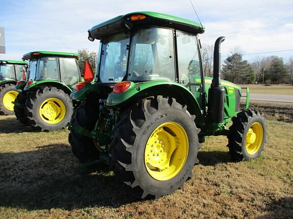 Image of John Deere 5090E equipment image 2