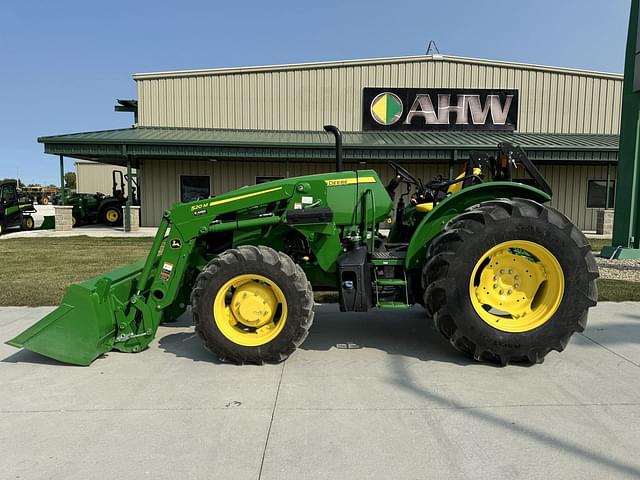 Image of John Deere 5090E equipment image 1