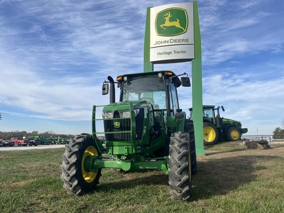 Image of John Deere 5090E equipment image 2