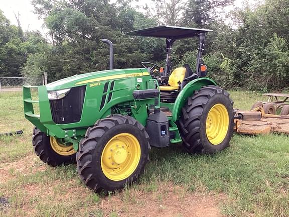 Image of John Deere 5090E equipment image 2