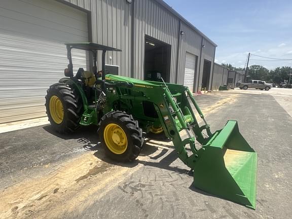 Image of John Deere 5090E equipment image 2