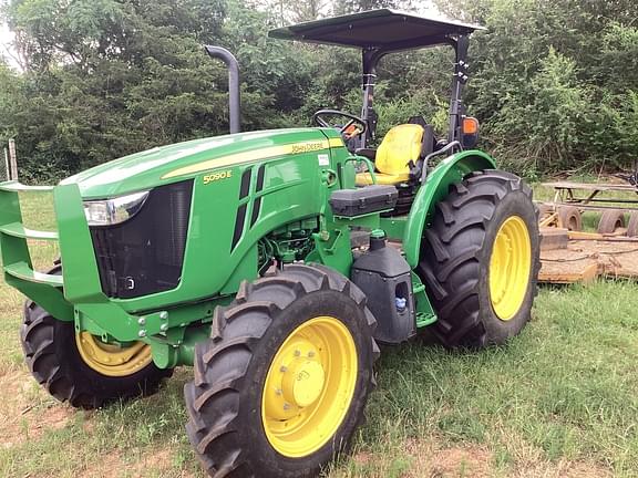 Image of John Deere 5090E Primary image