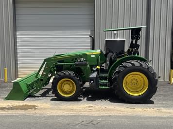 Main image John Deere 5090E