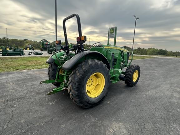 Image of John Deere 5090EL equipment image 3