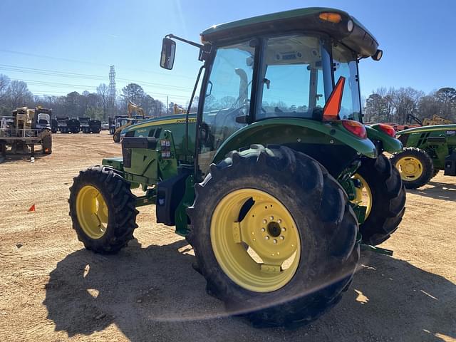 Image of John Deere 5090E equipment image 1