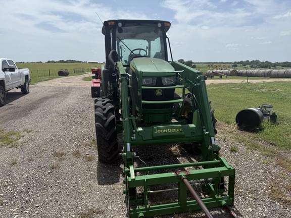 Image of John Deere 5090E equipment image 4