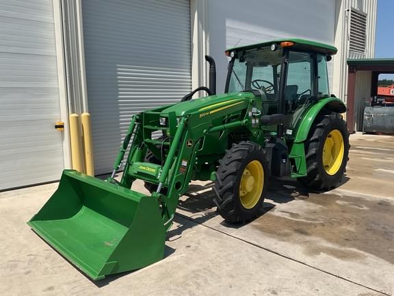 Image of John Deere 5090E equipment image 2