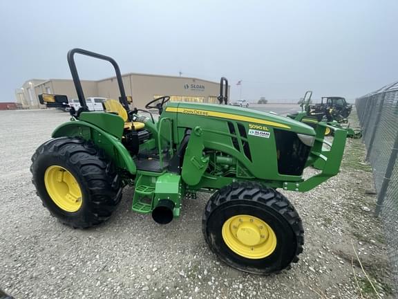 Image of John Deere 5090EL equipment image 1