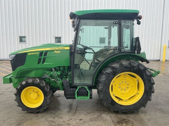 Image of John Deere 5090GN equipment image 1