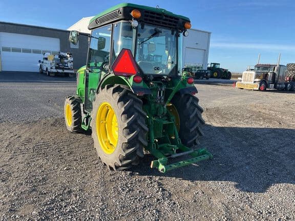 Image of John Deere 5090GN equipment image 2