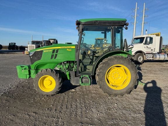 2022 John Deere 5090GN Equipment Image0