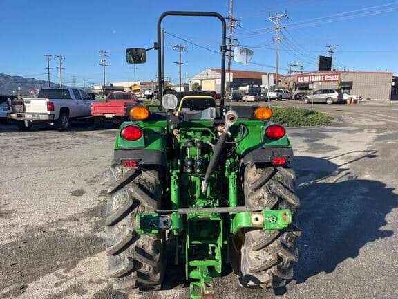 Image of John Deere 5090GN equipment image 3