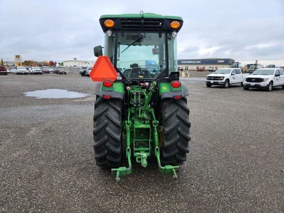 Image of John Deere 5090GN equipment image 3