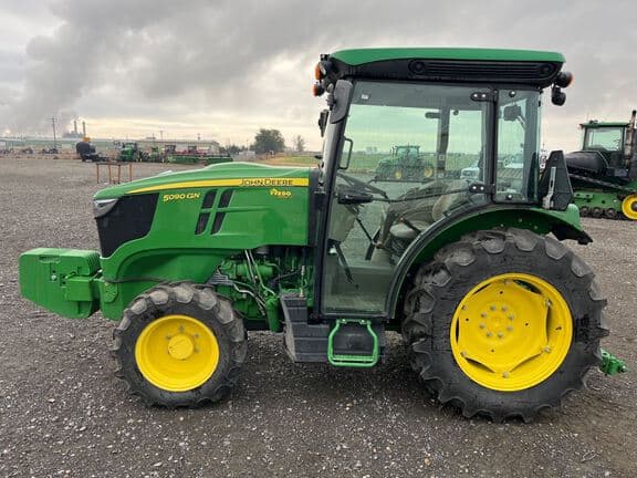 Image of John Deere 5090GN equipment image 1