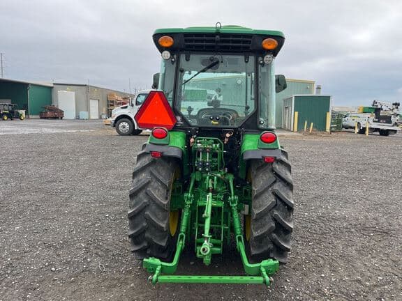 Image of John Deere 5090GN equipment image 3