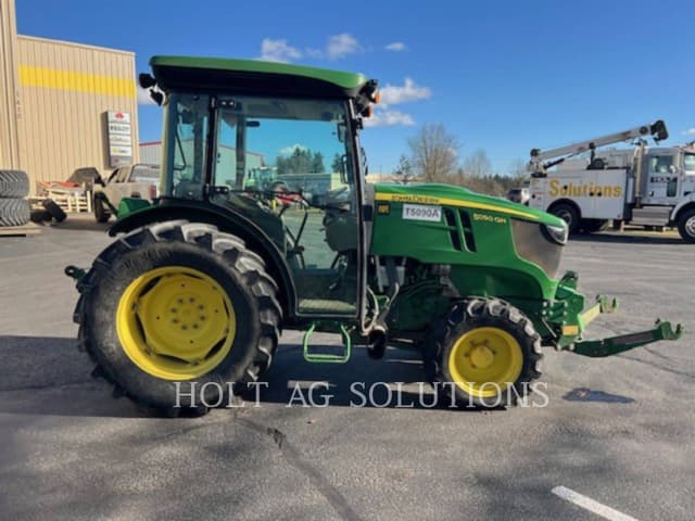 Image of John Deere 5090GN equipment image 2