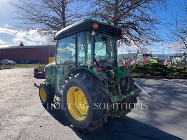 Image of John Deere 5090GN equipment image 4