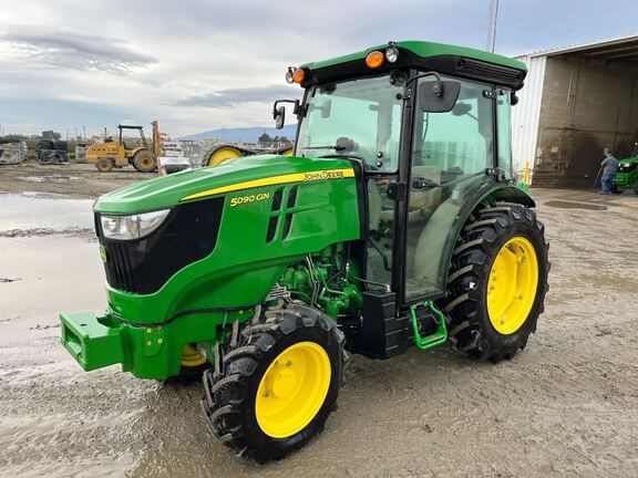 2022 John Deere 5090GN Equipment Image0