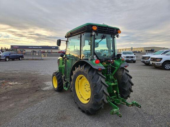 Image of John Deere 5090GN equipment image 2