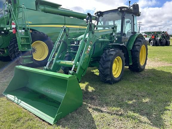 Image of John Deere 5090M equipment image 2