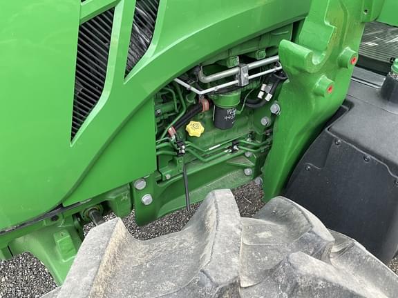 Image of John Deere 5090M equipment image 3