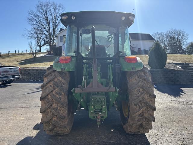 Image of John Deere 5090M equipment image 3