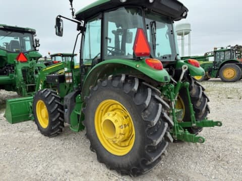 Image of John Deere 5090M equipment image 2