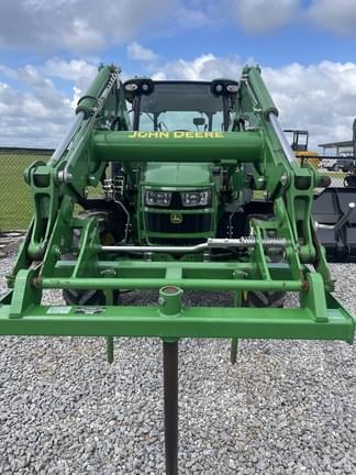 Image of John Deere 5090M equipment image 3