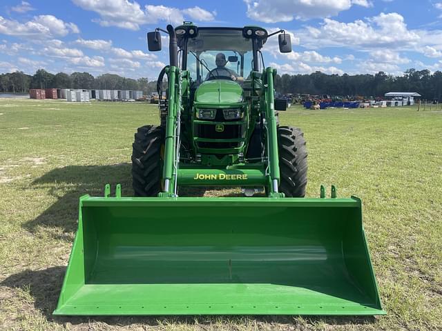 Image of John Deere 5090M equipment image 4