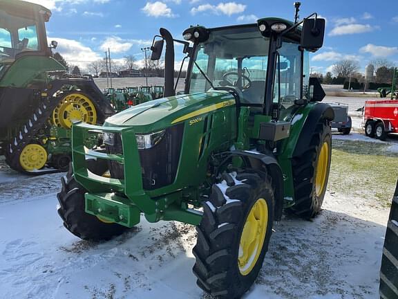 Image of John Deere 5090M equipment image 1