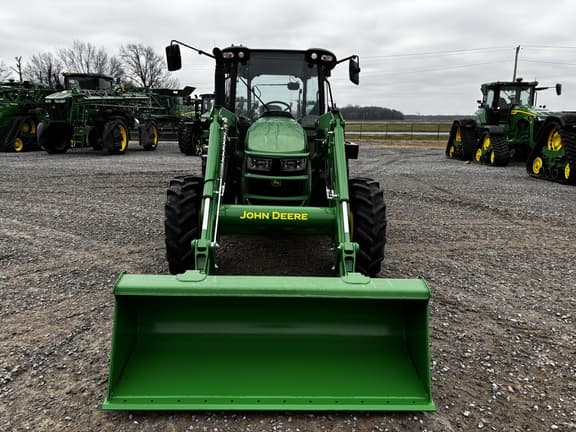 Image of John Deere 5090M equipment image 1
