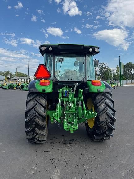 Image of John Deere 5090M equipment image 2