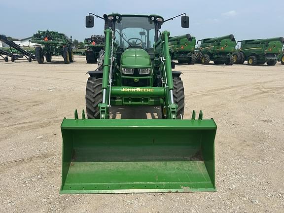 Image of John Deere 5090M equipment image 1