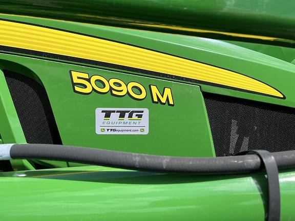 Image of John Deere 5090M equipment image 4