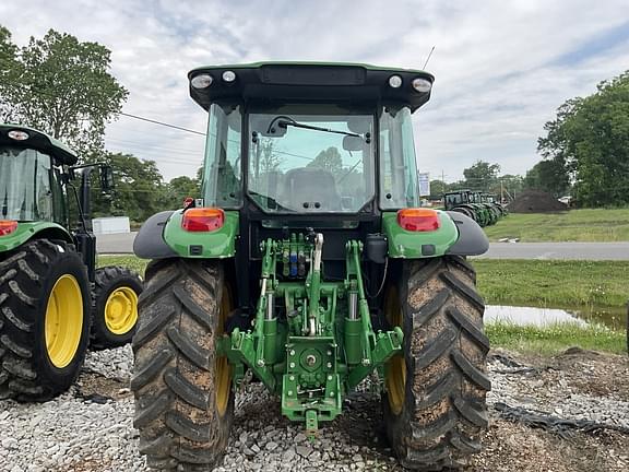 Image of John Deere 5090M equipment image 4