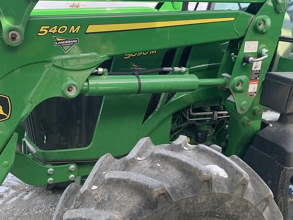 Image of John Deere 5090M equipment image 4