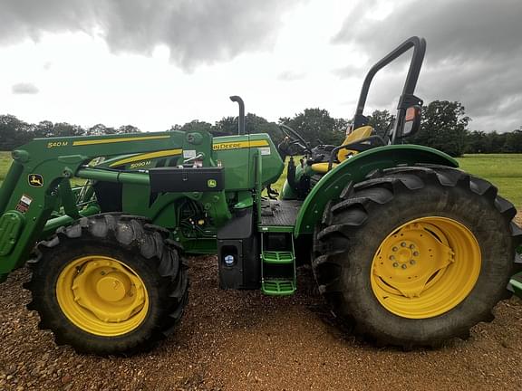 Image of John Deere 5090M equipment image 2