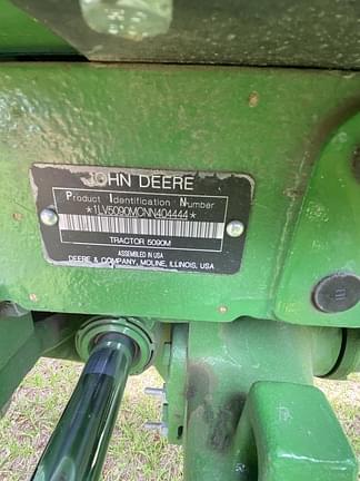 Image of John Deere 5090M equipment image 2