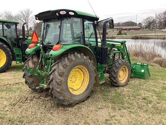 Image of John Deere 5090M equipment image 3