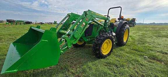 Image of John Deere 5090M equipment image 3