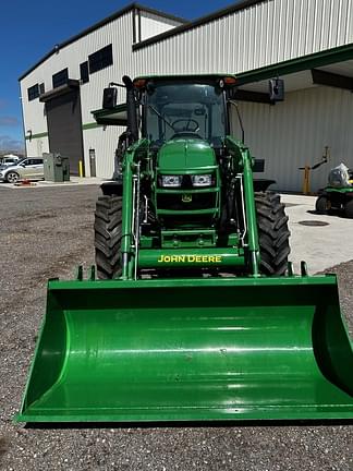 Image of John Deere 5090M equipment image 4