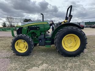 2022 John Deere 5090M Equipment Image0