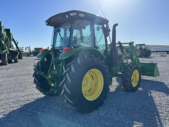 Image of John Deere 5090M equipment image 4