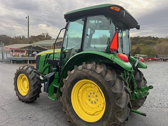 Image of John Deere 5090M equipment image 3