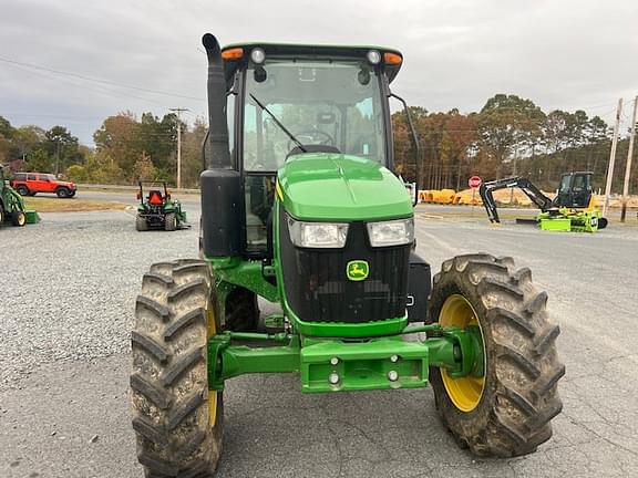 Image of John Deere 5090M equipment image 2