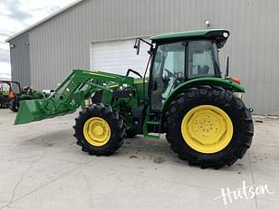 Main image John Deere 5090M 7