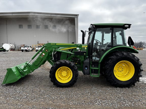 2022 John Deere 5090M Equipment Image0