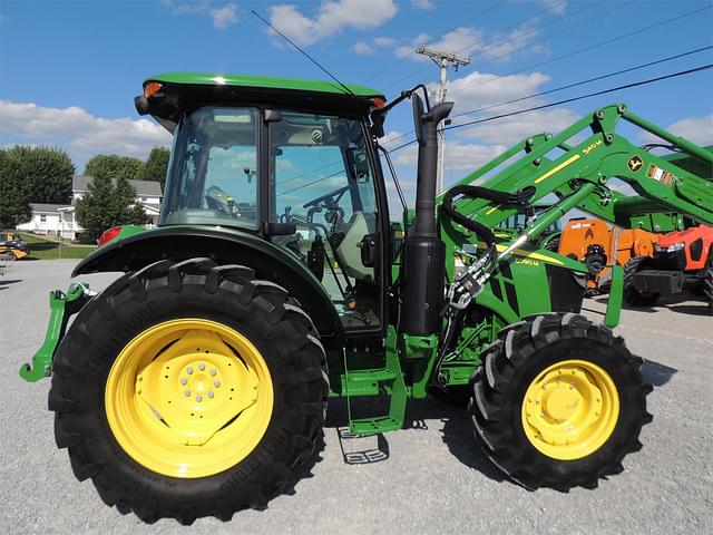 Image of John Deere 5090M equipment image 4