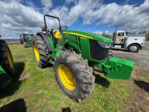 Image of John Deere 5090M equipment image 4