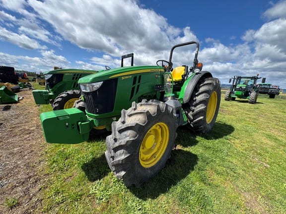2022 John Deere 5090M Equipment Image0